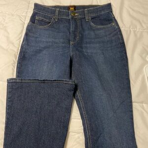 Lee Women's Legendary Mid Rise Flare Jean - NEW
